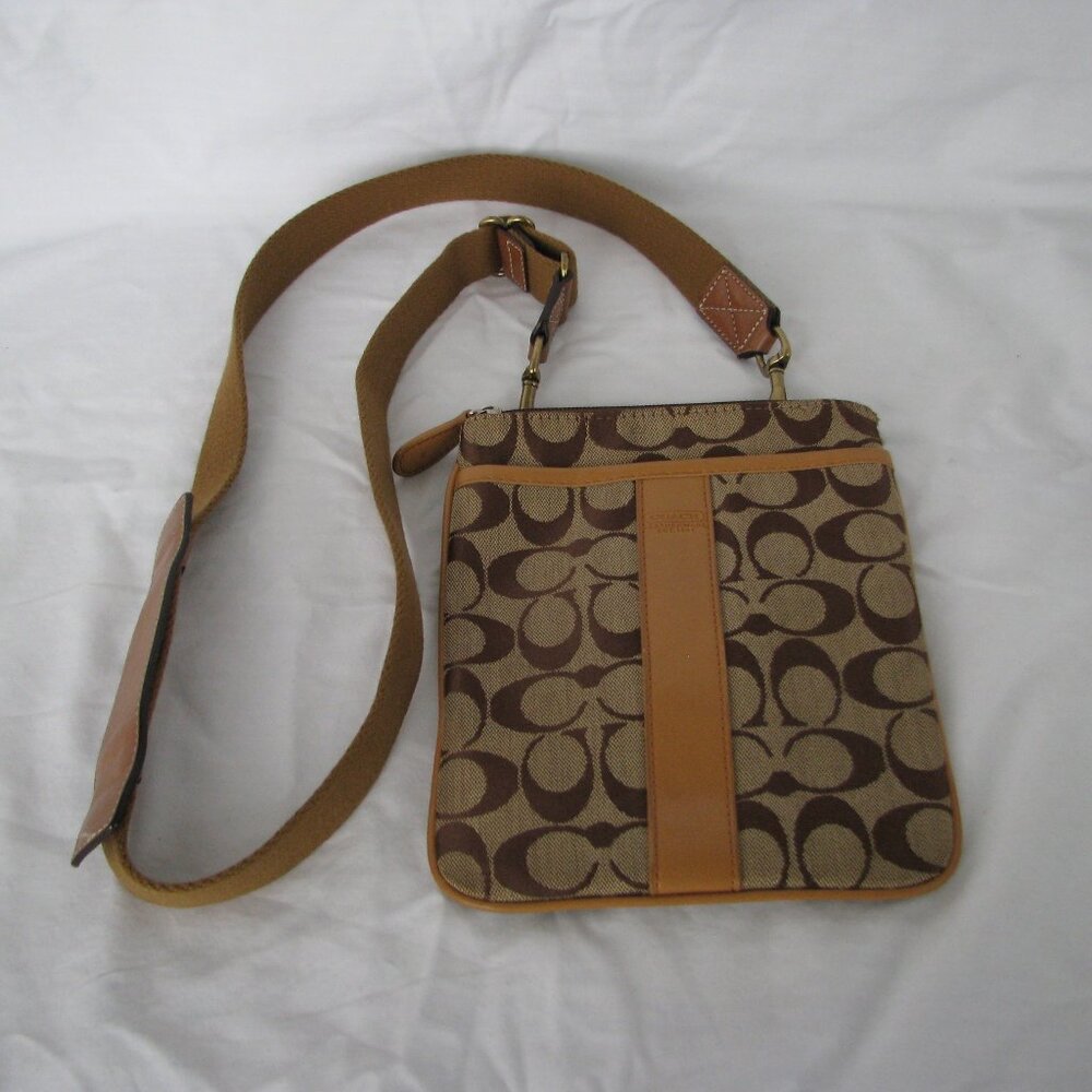 Coach Small Crossbody Purse / Bag